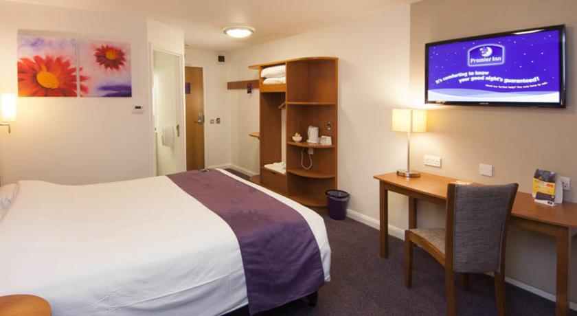Premier Inn Uttoxeter Bagian luar foto