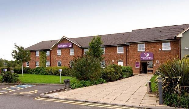 Premier Inn Uttoxeter Bagian luar foto